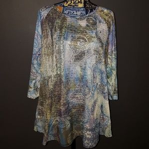 CJ Banks Women's top